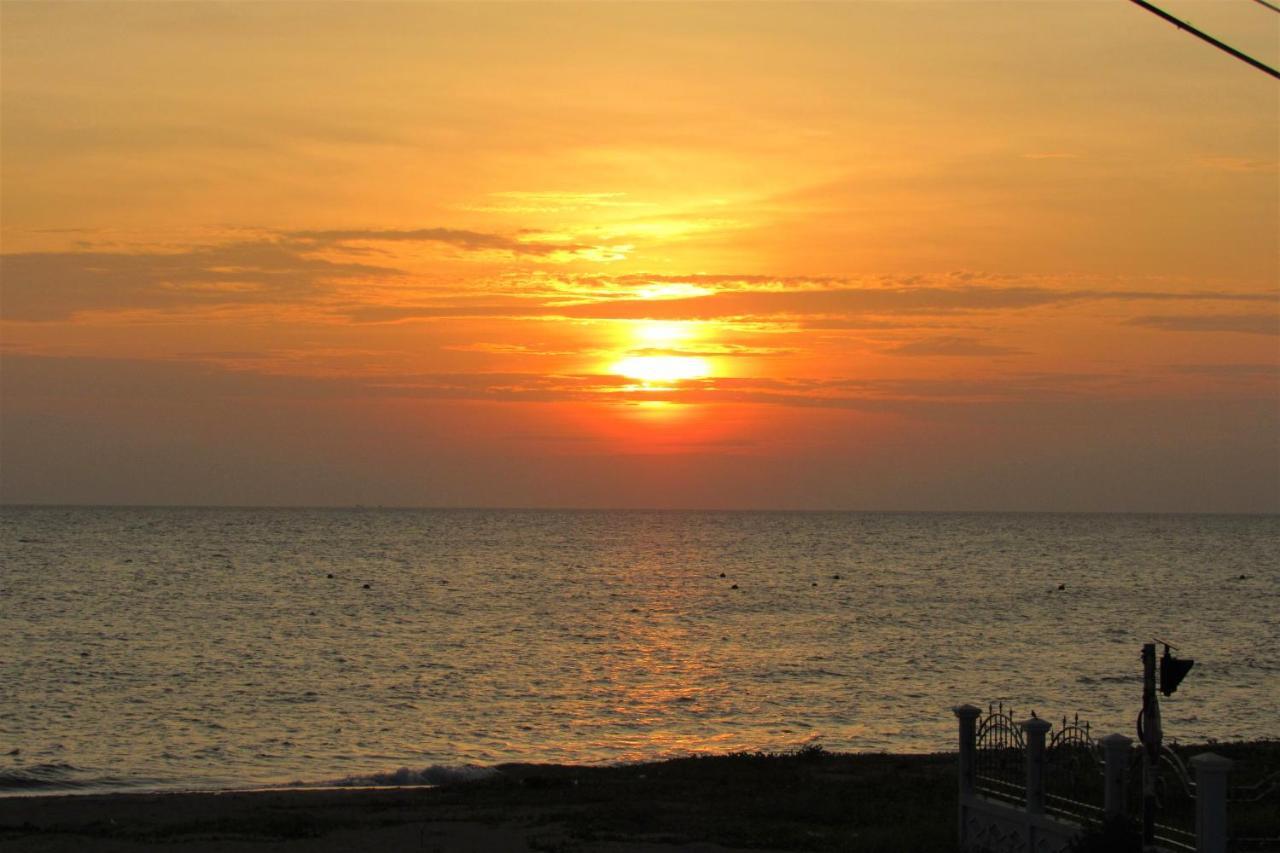 The Sunrise Beach Cafe And Guesthouse Ban Tha Khoi Exterior foto